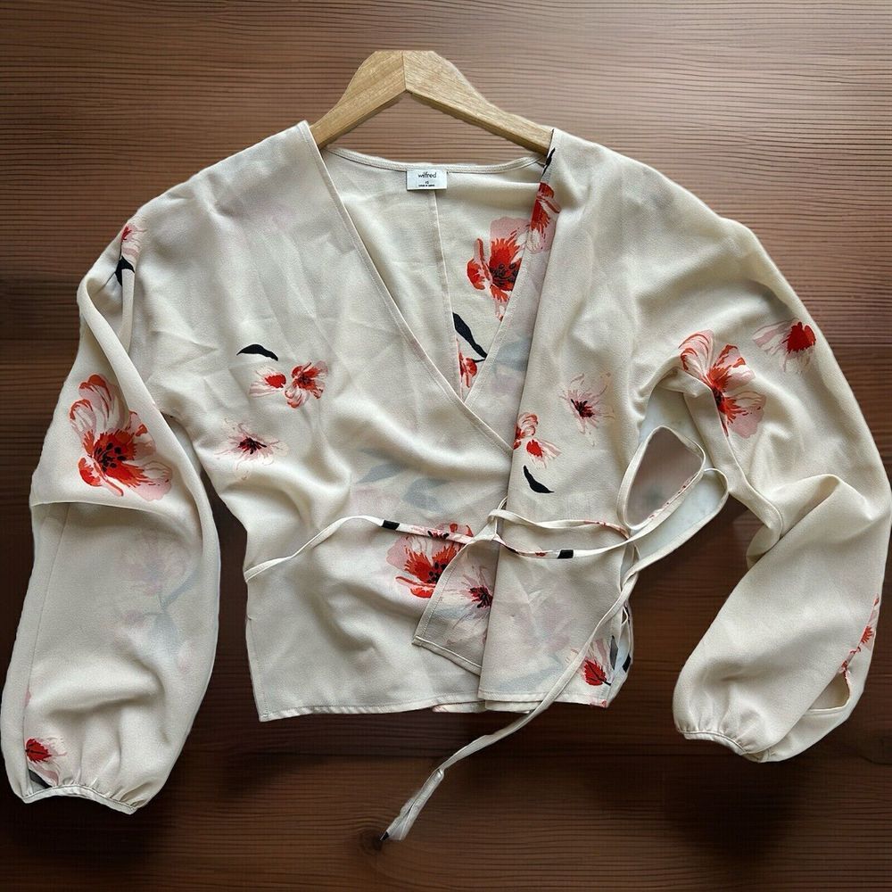 Aritzia Wilfred Floral Lilia‎ Wrap Long Sleeve V Neck Blouse XS Cottagecore